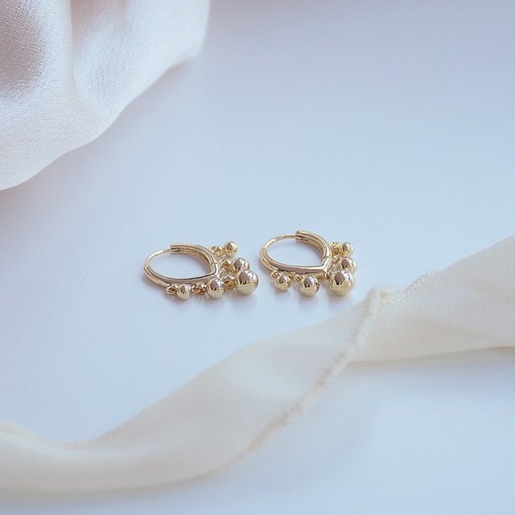 NEW 14K Gold Plated Bead Drop Huggie Hoop Earrings - Picture 8 of 8